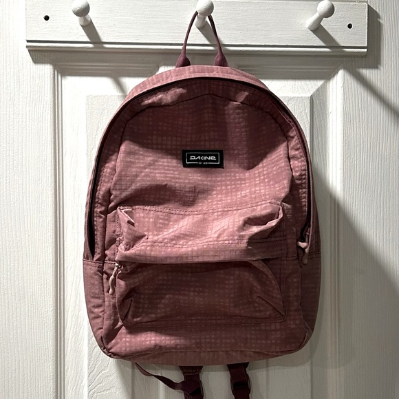 Dakine 365 Mini 12L Kids Backpack Small Faded Grape Tablet Sleeve Bookbag Pink - Picture 3 of 7